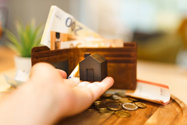 House Lifting Cost per Sq Foot India 2025